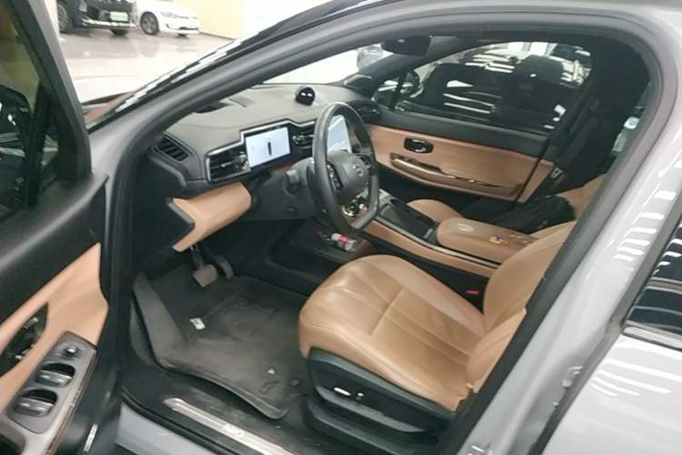 Used Nio ES8 2020 415 KM Signature Edition 7-Seater Version Left Front Seat