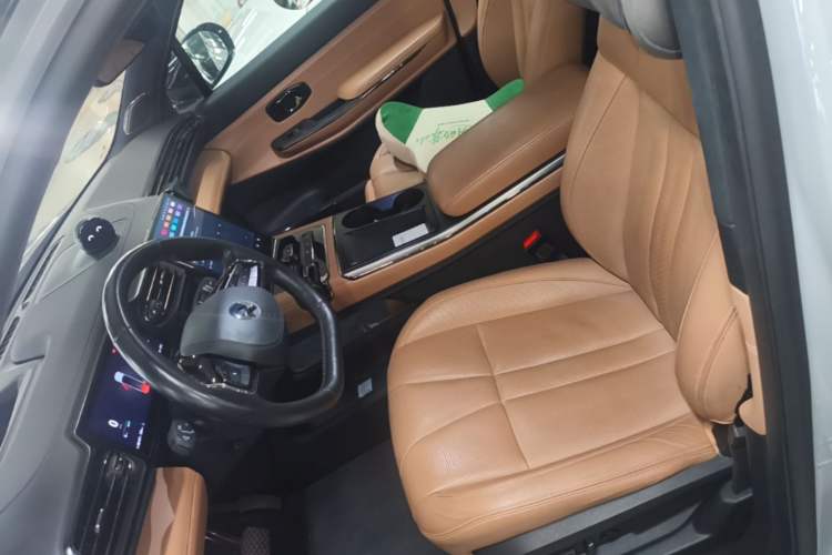 Used Nio ES8 2020 580 km Range Six-Seater Version Left Front Seat