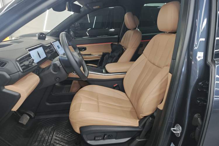 Used Nio ES8 2020 415 km Range 6-Seater Version Left Front Seat