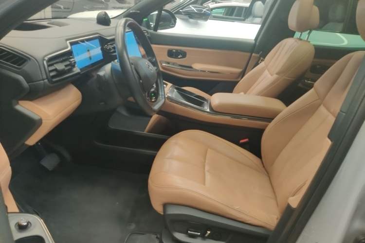 Used Nio ES8 2020 415 km Range 7-Seater Version Left Front Seat