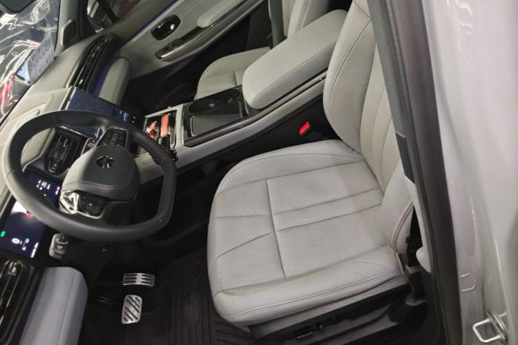 Used Nio ES8 2020 580 km Range 7-Seater Version Left Front Seat