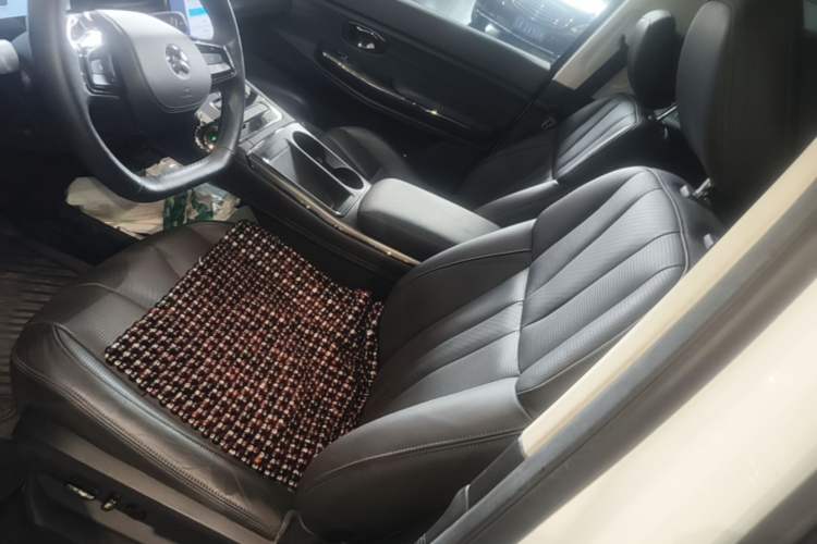 Used Nio ES8 2020 415 km Range 6-Seater Version Left Front Seat