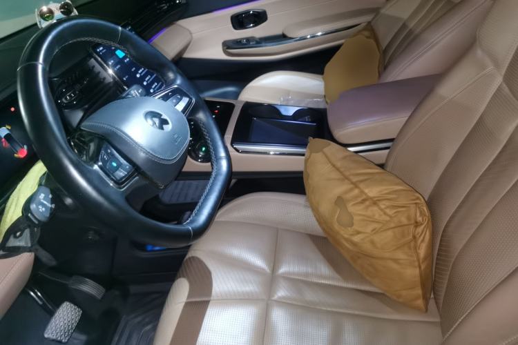 Used Nio ES8 2020 580 km Range Signature Edition Six-Seater Version Left Front Seat