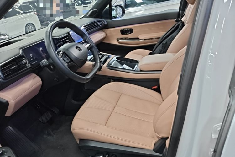 Used Nio ES8 2020 580 km Signature Edition 7-Seater Version Left Front Seat