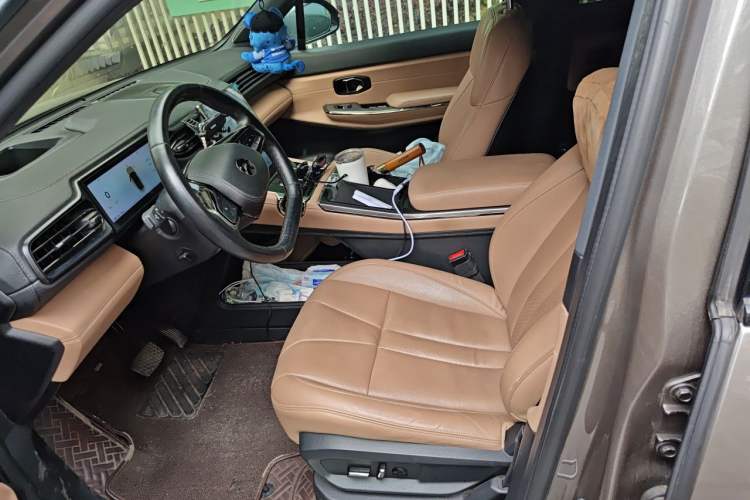 Used Nio ES8 2020 415 km Range 6-Seater Version Left Front Seat