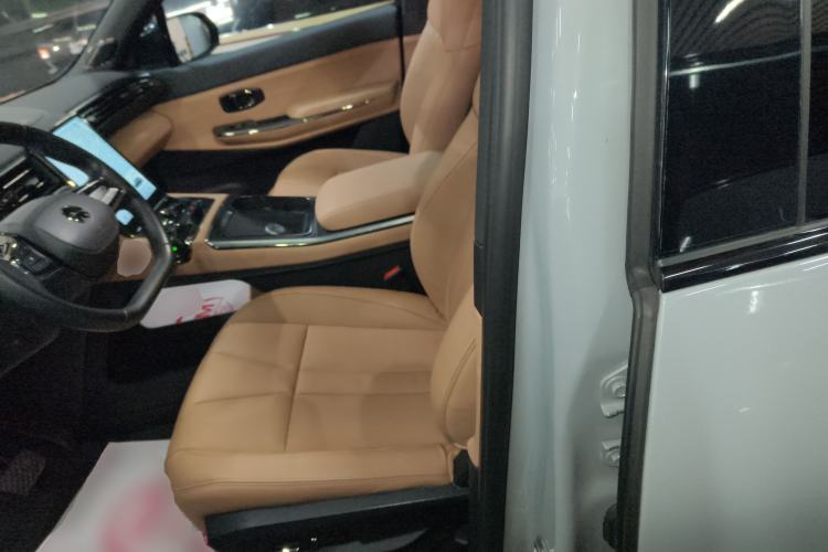 Used Nio ES8 2020 415 km Range 6-Seater Version Left Front Seat