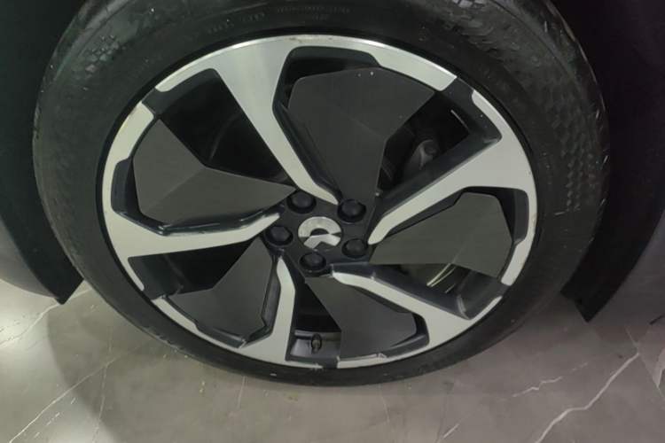 Used Nio ES8 2020 415 km Range 6-Seater Version Left Front Wheel Hub
