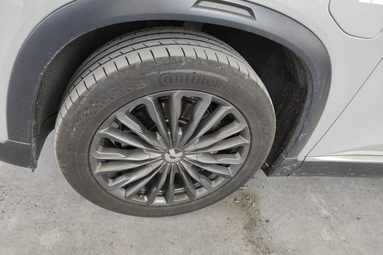Used Nio ES8 2020 415 km Range 6-Seater Version Left Front Wheel Hub