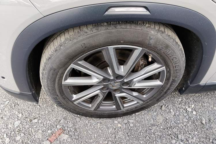 Used Nio ES8 2020 415 km Range 6-Seater Version Left Front Wheel Hub