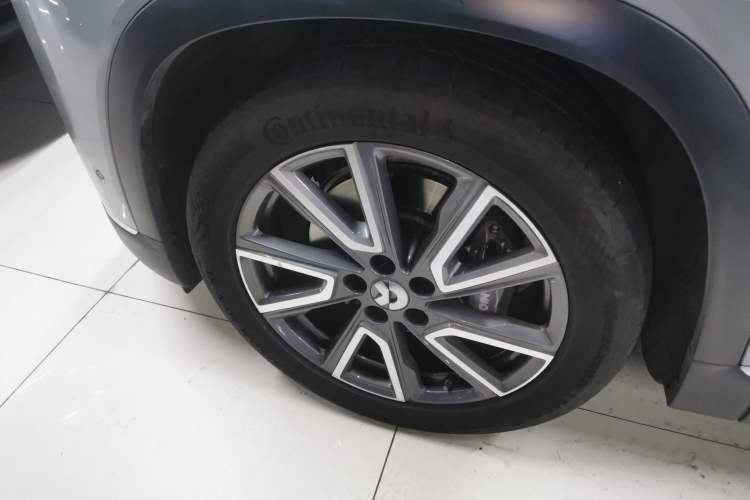 Used Nio ES8 2020 580 km Range Six-Seater Version Left Front Wheel Hub