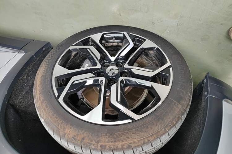 Used Nio ES8 2020 415 km Signature Edition 6-Seater Version Left Front Wheel Hub