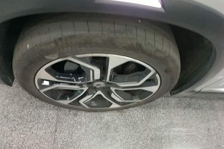 Used Nio ES8 2020 415 KM Signature Edition 7-Seater Version Left Front Wheel Hub