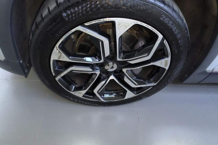 Used Nio ES8 2020 415 km Signature Edition 6-Seater Version Left Front Wheel Hub