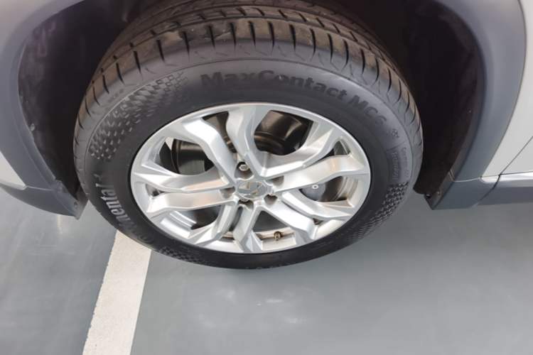 Used Nio ES8 2020 415 km Range 6-Seater Version Left Front Wheel Hub
