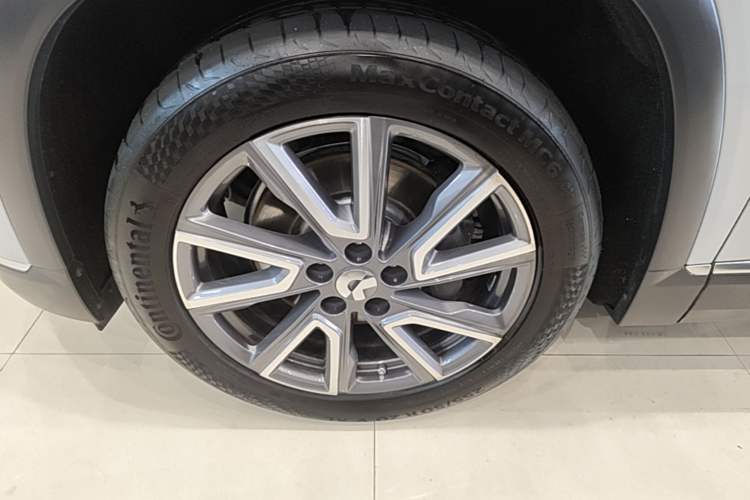 Used Nio ES8 2020 580 km Range Six-Seater Version Left Front Wheel Hub