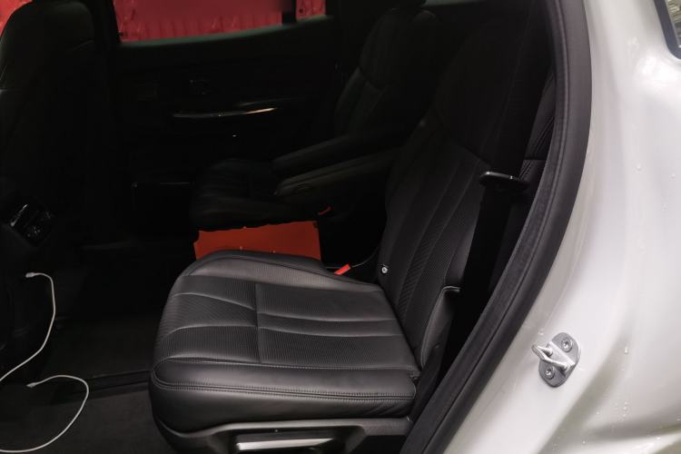 Used Nio ES8 2020 580 km Range Signature Edition Six-Seater Version Left Rear Seat