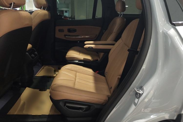 Used Nio ES8 2020 415 km Range 6-Seater Version Left Rear Seat