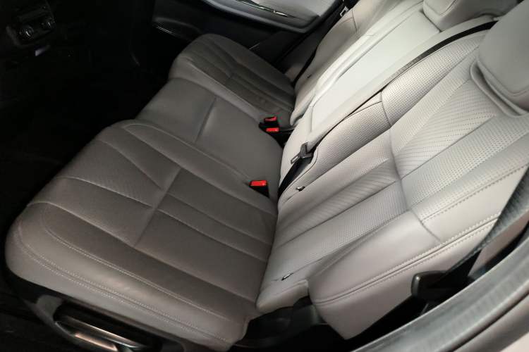 Used Nio ES8 2020 580 km Range 7-Seater Version Left Rear Seat