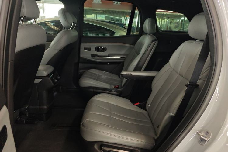 Used Nio ES8 2020 580 km Range Six-Seater Version Left Rear Seat