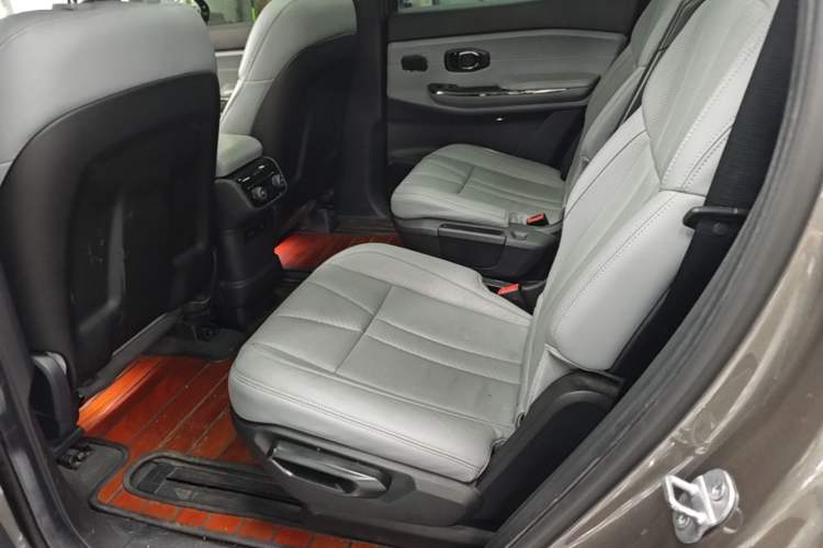 Used Nio ES8 2020 580 km Range Six-Seater Version Left Rear Seat