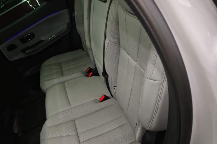 Used Nio ES8 2020 580 km Range 7-Seater Version Left Rear Seat