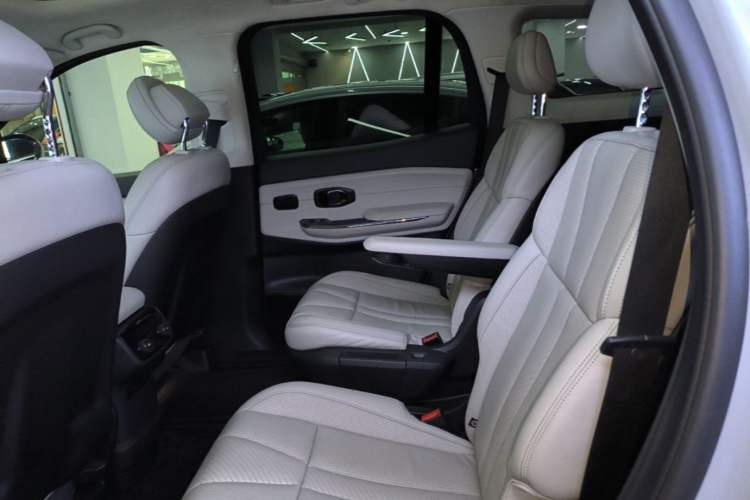 Used Nio ES8 2020 415 km Signature Edition 6-Seater Version Left Rear Seat