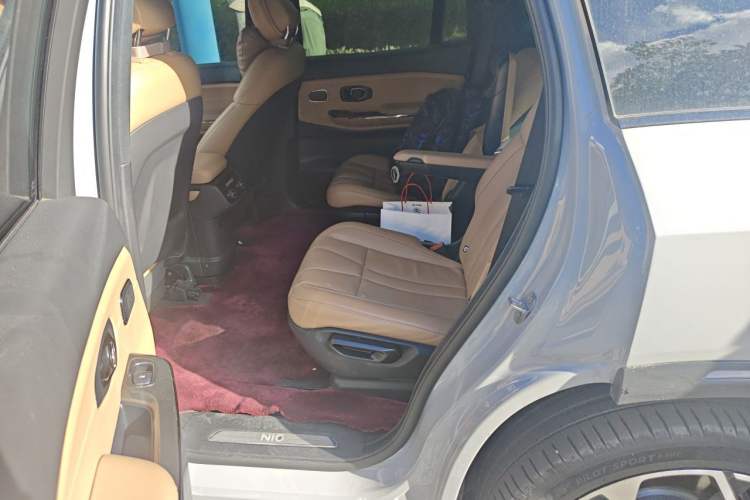 Used Nio ES8 2020 580 km Range Signature Edition Six-Seater Version Left Rear Seat
