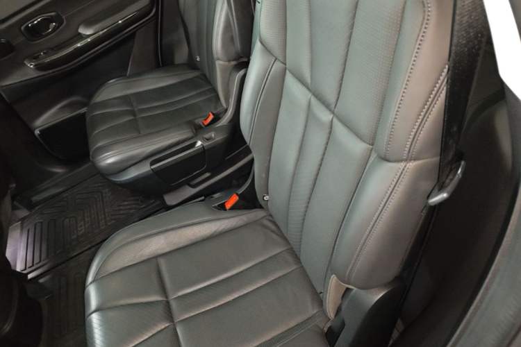 Used Nio ES8 2020 580 km Range Signature Edition Six-Seater Version Left Rear Seat