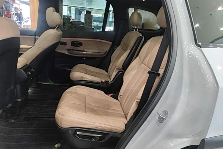 Used Nio ES8 2020 580 km Range Six-Seater Version Left Rear Seat