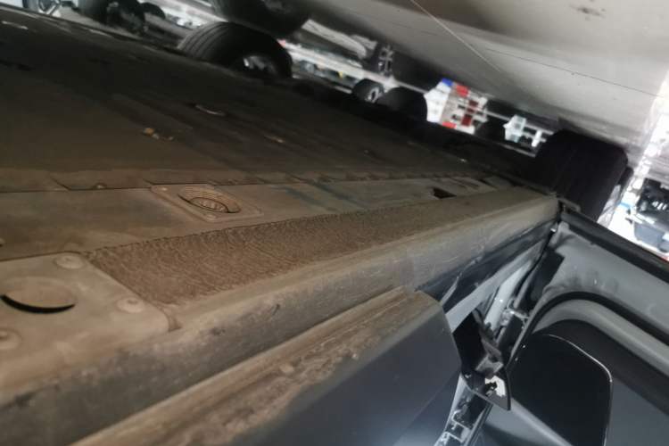 Used Nio ES8 2020 580 km Range Six-Seater Version Left Side Sill