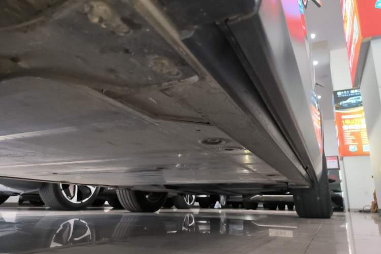 Used Nio ES8 2020 415 km Range 7-Seater Version Left Side Sill
