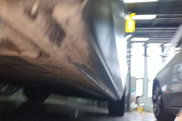 Used Nio ES8 2020 415 km Signature Edition 6-Seater Version Left Side Sill
