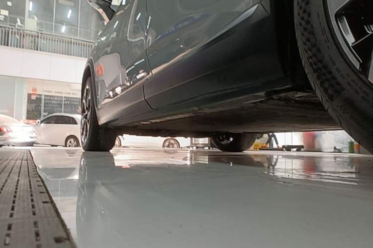 Used Nio ES8 2020 415 km Signature Edition 6-Seater Version Left Side Sill