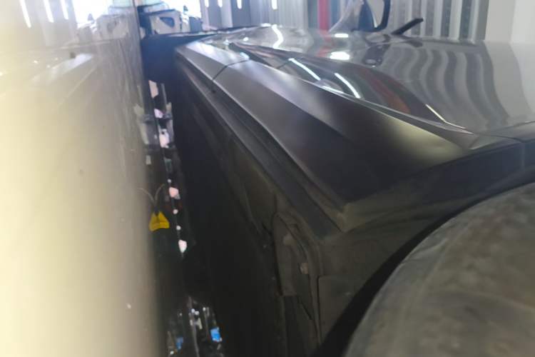 Used Nio ES8 2020 580 km Range Six-Seater Version Left Side Sill