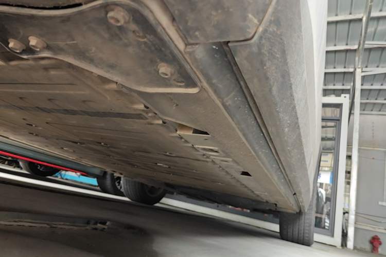 Used Nio ES8 2020 580 km Range Six-Seater Version Left Side Sill