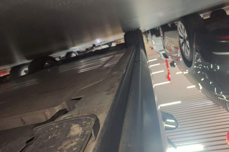 Used Nio ES8 2020 415 km Range 6-Seater Version Left Side Sill
