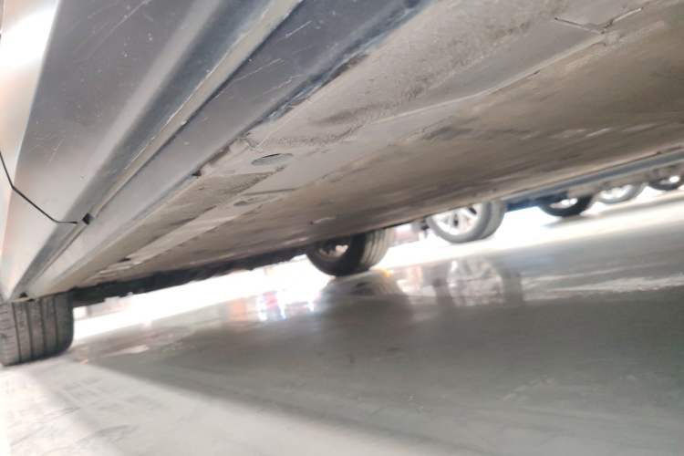 Used Nio ES8 2020 580 km Range Six-Seater Version Left Side Sill