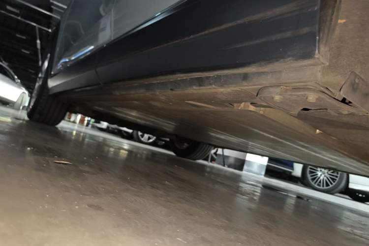 Used Nio ES8 2020 415 km Range 7-Seater Version Left Side Sill