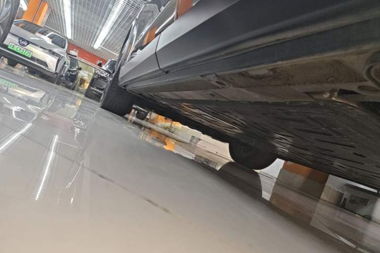 Used Nio ES8 2020 415 km Signature Edition 6-Seater Version Left Side Sill
