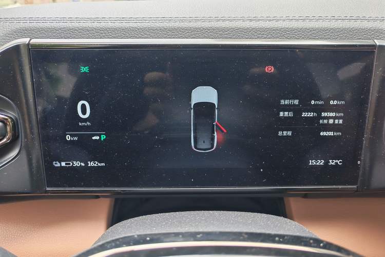 Used Nio ES8 2020 580 km Range Six-Seater Version Odometer Close Up