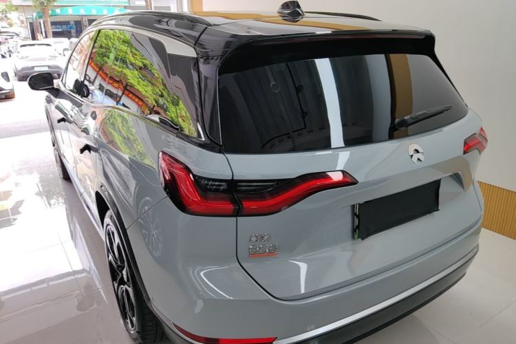 Used Nio ES8 2020 580 km Range Signature Edition Six-Seater Version Rear Left 45 Deg