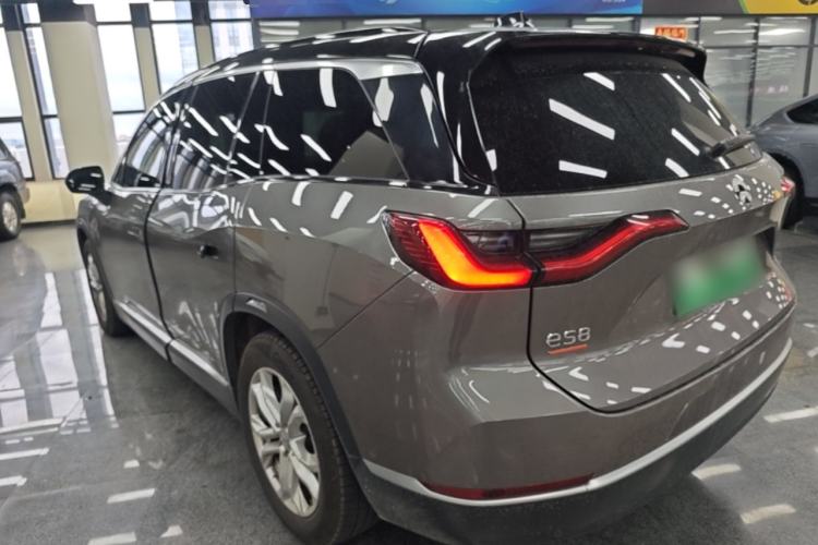 Used Nio ES8 2020 580 km Range Six-Seater Version Rear Left 45 Deg