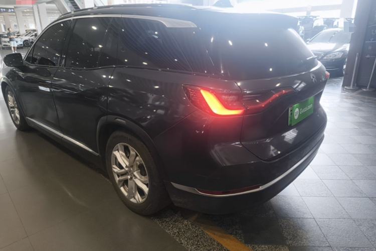 Used Nio ES8 2020 415 km Range 6-Seater Version Rear Left 45 Deg