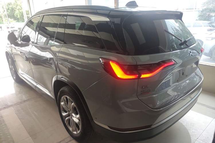 Used Nio ES8 2020 450 km Range 7-Seater Version Rear Left 45 Deg