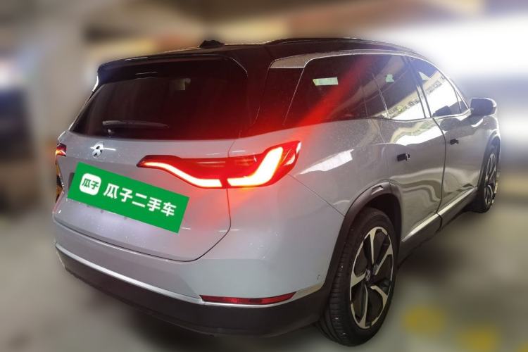 Used Nio ES8 2020 580 km Range Signature Edition Six-Seater Version Rear Right 45 Deg