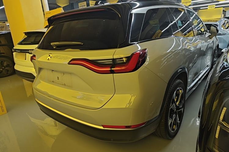 Used Nio ES8 2020 580 km Range Signature Edition Six-Seater Version Rear Right 45 Deg