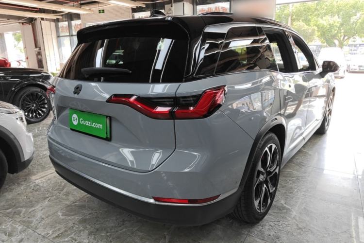 Used Nio ES8 2020 580 km Range Signature Edition Six-Seater Version Rear Right 45 Deg
