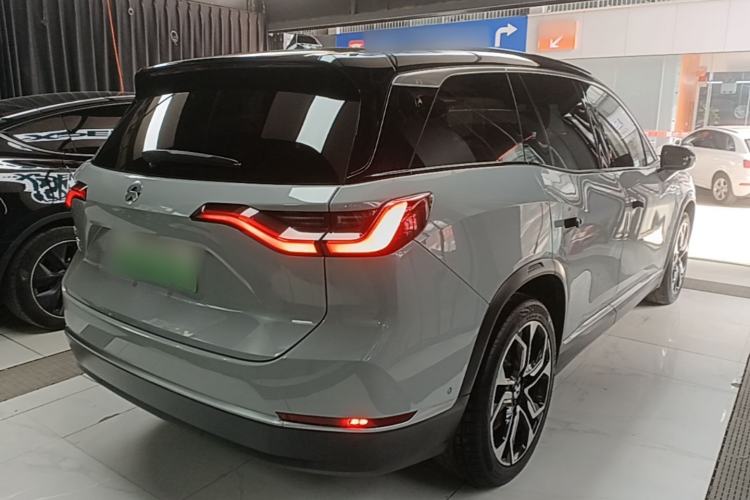 Used Nio ES8 2020 415 km Signature Edition 6-Seater Version Rear Right 45 Deg