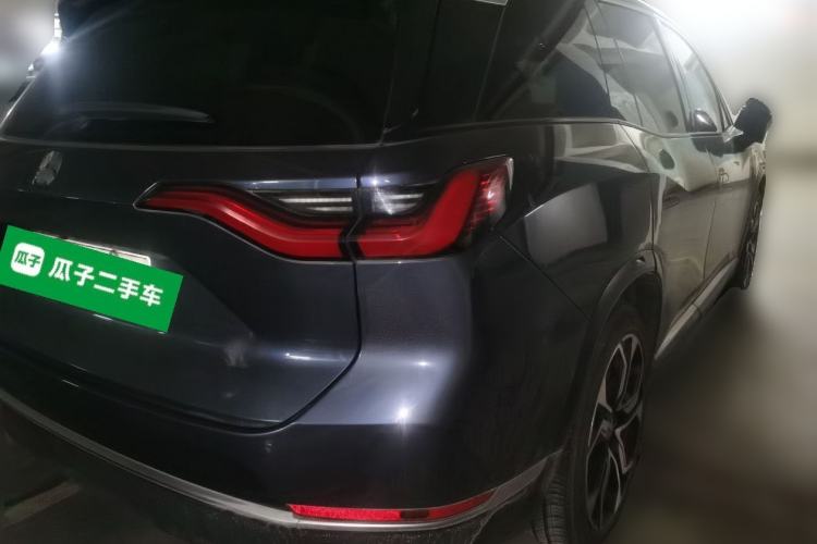 Used Nio ES8 2020 580 km Range Signature Edition Six-Seater Version Rear Right 45 Deg