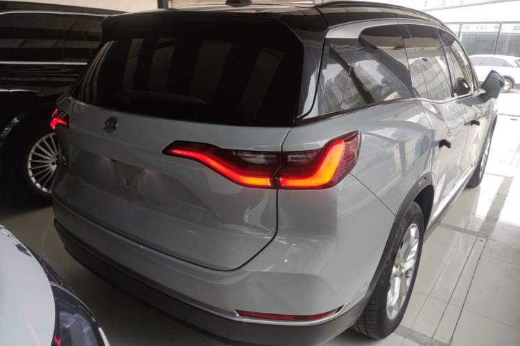 Used Nio ES8 2020 450 km Range 7-Seater Version Rear Right 45 Deg